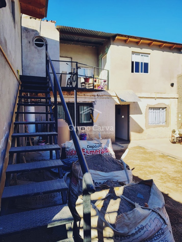 Casa con departamentos