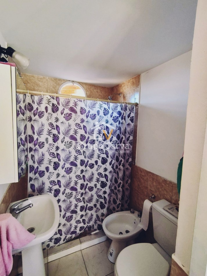 Casa con departamentos