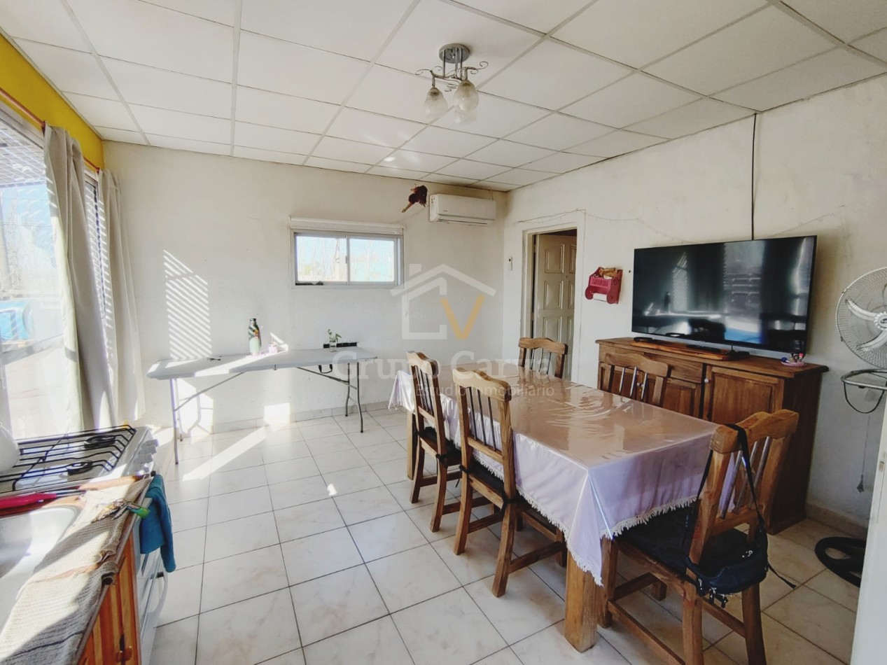 Casa con departamentos