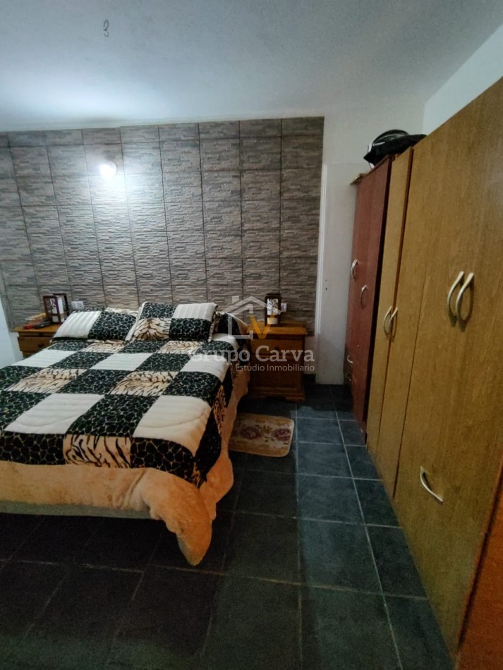 Casa con departamentos