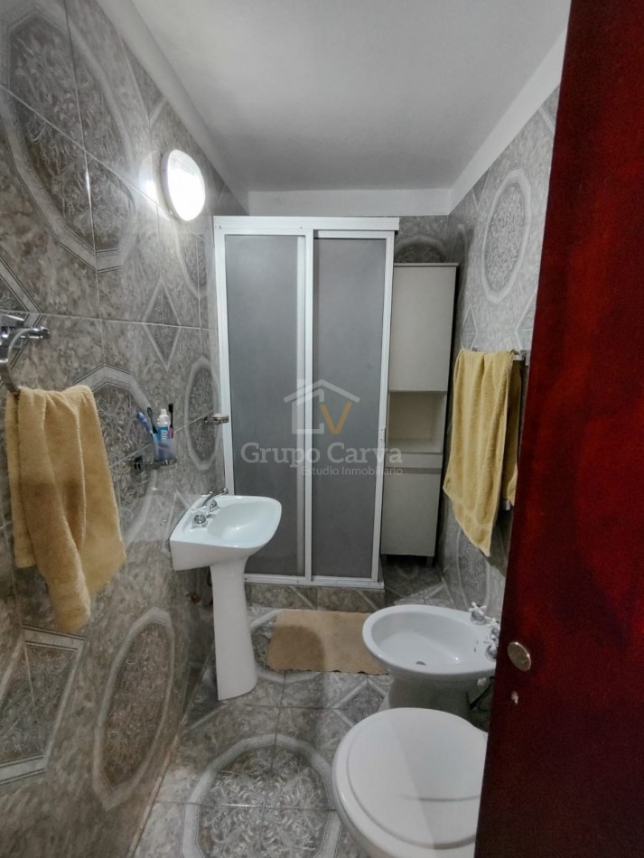 Casa con departamentos