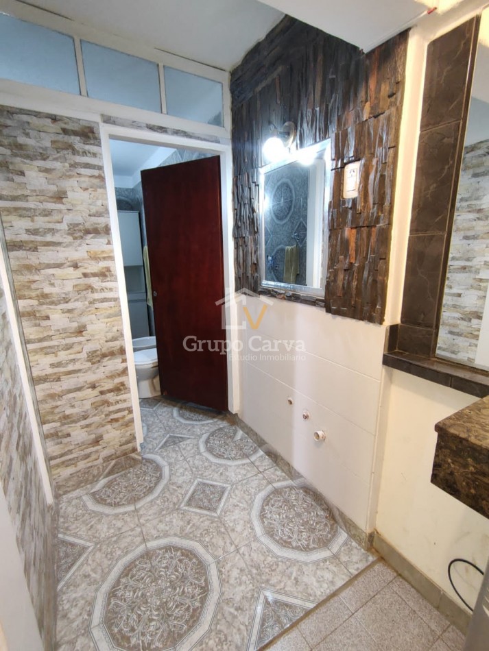 Casa con departamentos